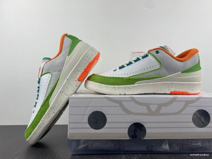 Jordan Low Retro 2 TITAN (W) DV6206-183 1024